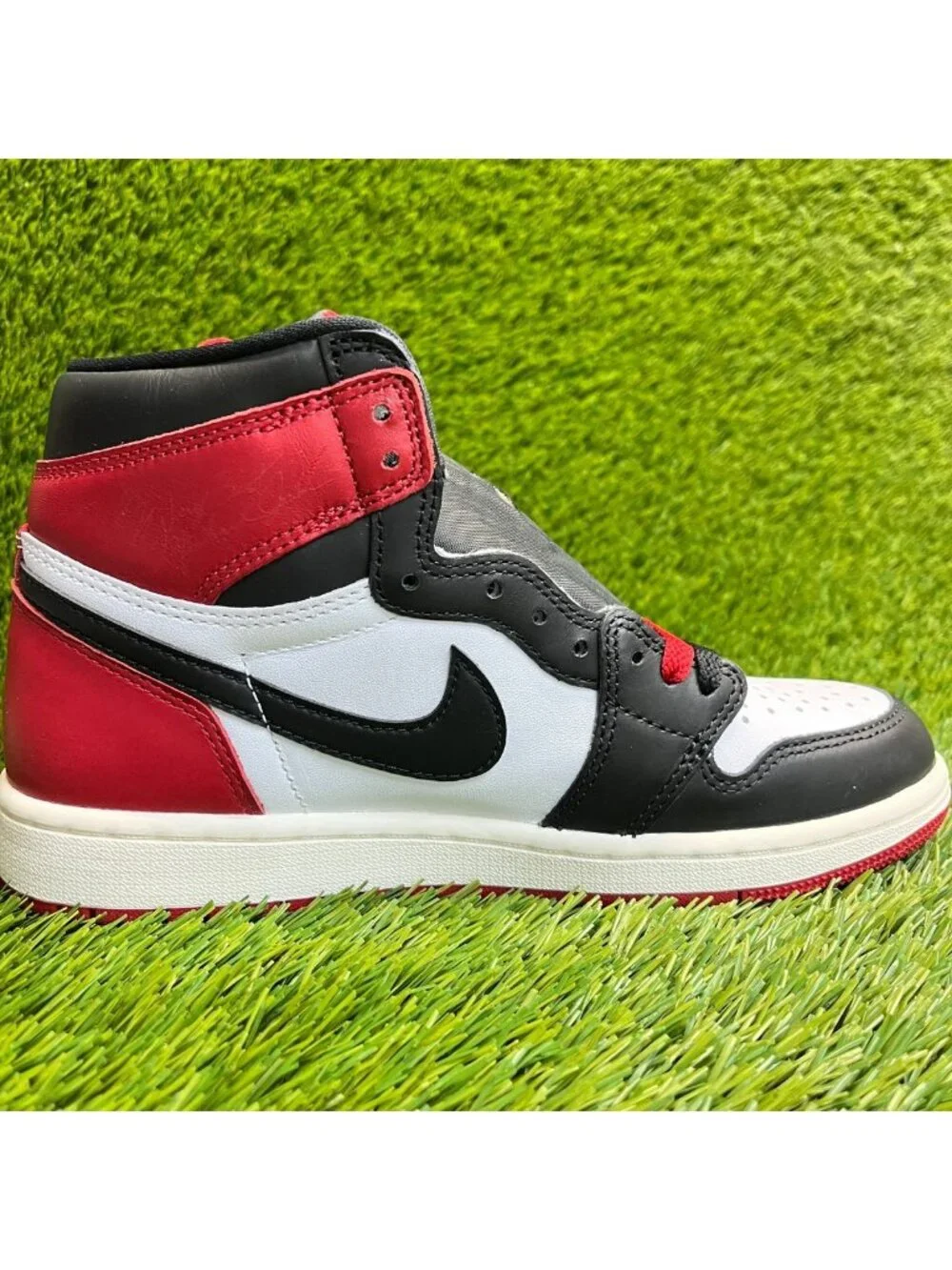 Nike Air Jordan 1 Retro High Mens Size 6 Black White Basketball Shoes Sneakers